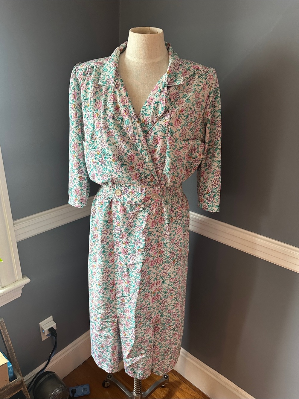 Vintage 1980s Floral trench style shirt dress midi size L